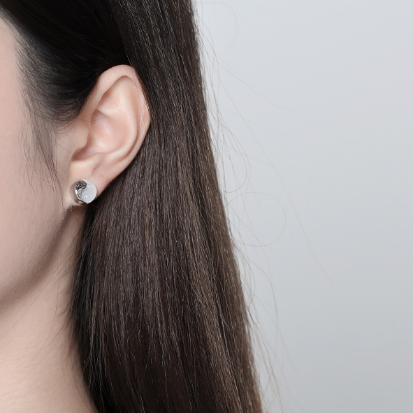 Unique Tai Chi Stud Earring