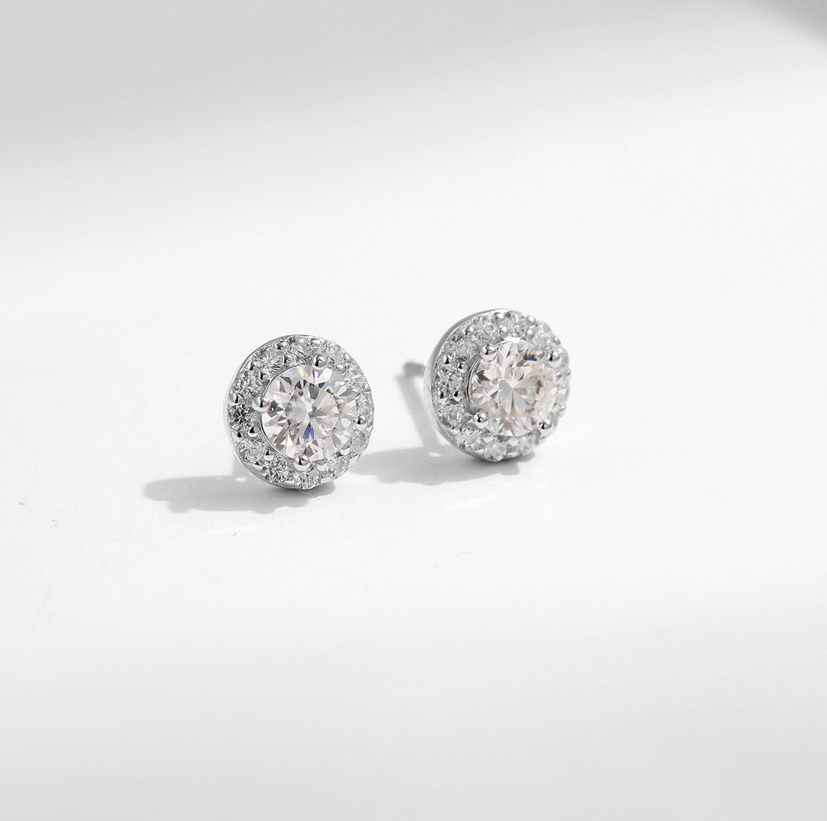 Moissanite Sparkling high-end feeling Versatile Ear Studs