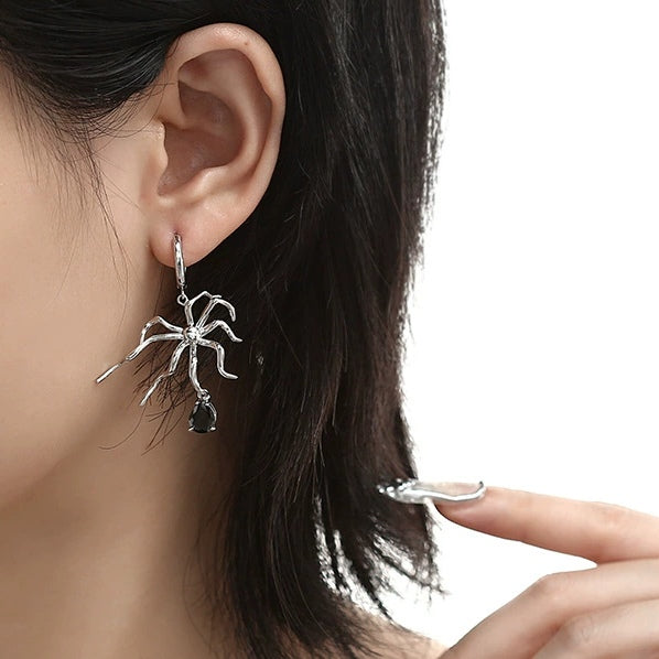 Chic Designer Silver Asymmetric Spider Earring