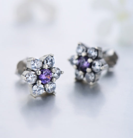 Vintage Chic: Statement Zirconia Flower Ear Studs