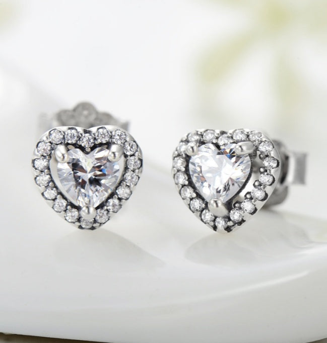 Popular Flexible Style Classic Heart-shaped CZ Stud Earring