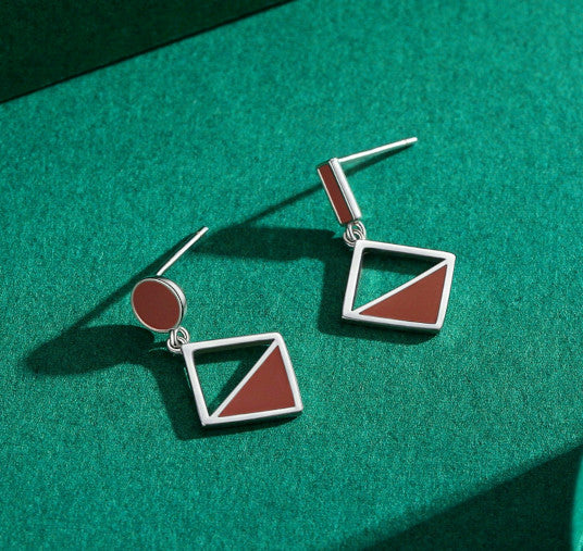 Chic Entry Luxe Minimalist Irregular Mismatched Enamel Style Earrings with Dripping Glue Effect