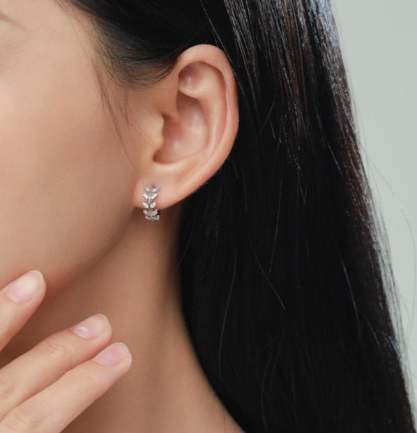 Trendy Influencer Style Ethereal CZ Foliage-inspired Hoop Earrings