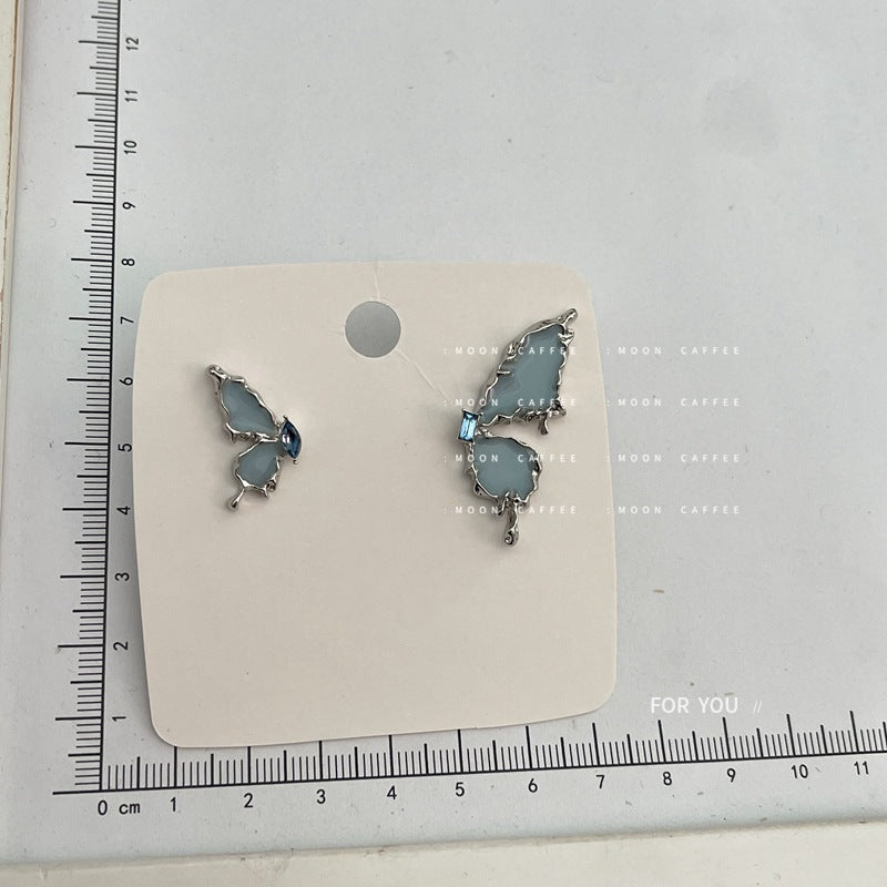 Black Butterfly Irregular Ear Stud