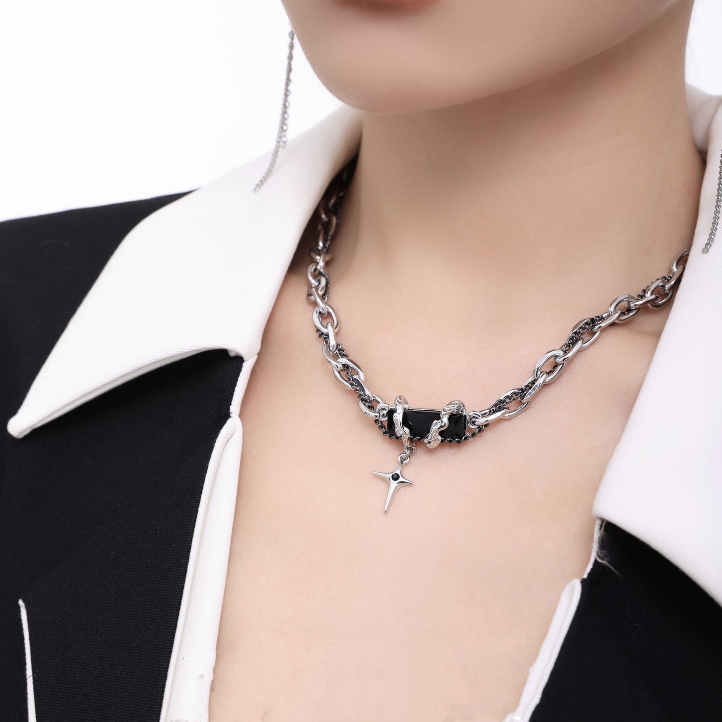 Chic Black Zircon & Star Necklace