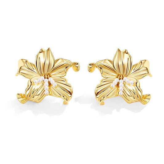 18Karat Gold Sweet Flower and Pearl Fresh Stud Earring