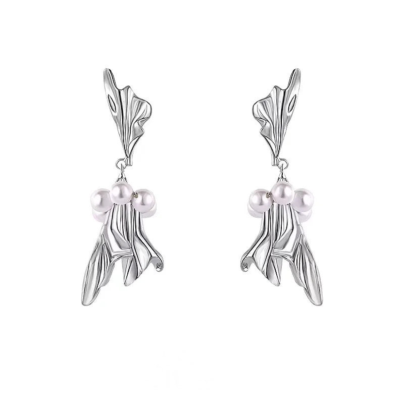 Designer Modern Silver Butterfly & Pearl Earring