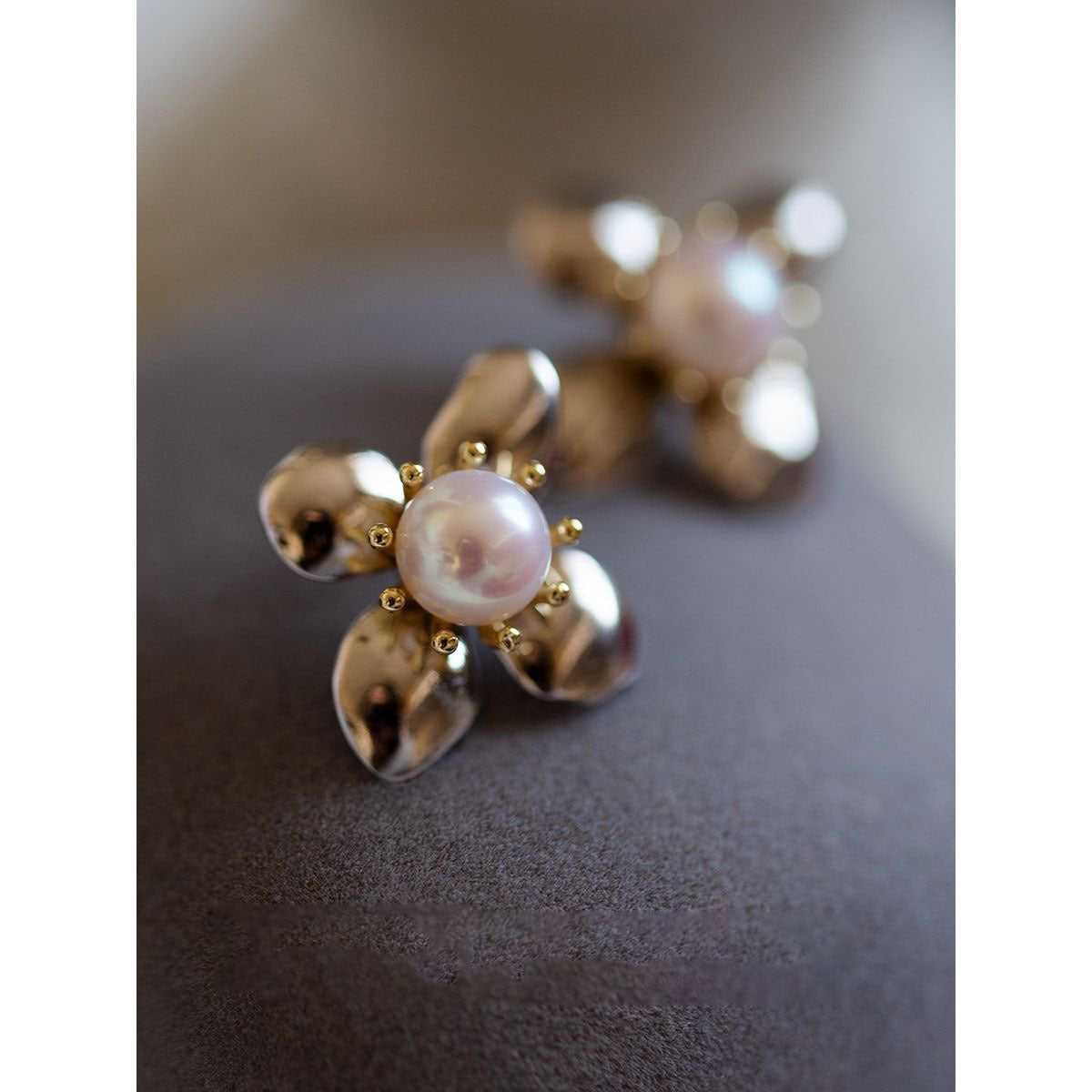 Flower Pearl Stud Earring