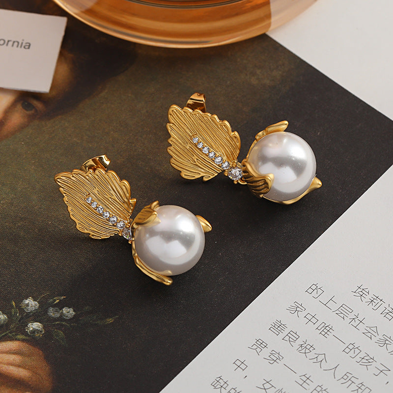 Chic Gold Leaves and Pearl Rhinestone Drop Earring