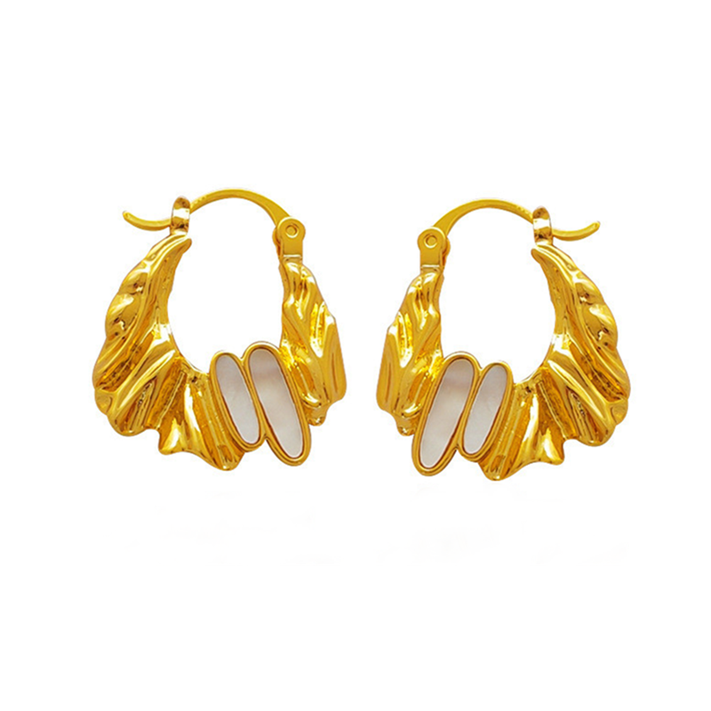 Vintage Gold Irregular Designer Clip Earring
