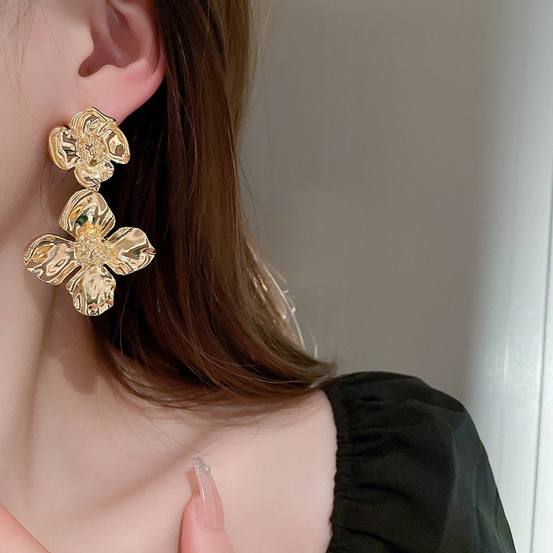 Fancy Gold Flower Alloy Chandelier Earring