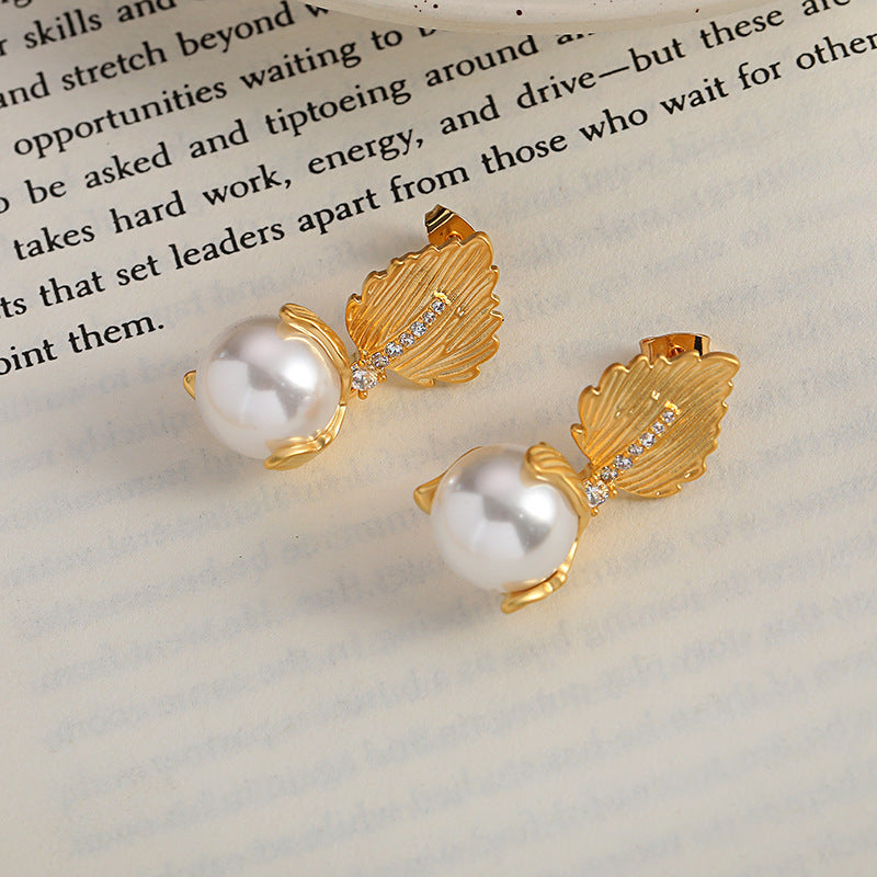 Chic Gold Leaves and Pearl Rhinestone Drop Earring