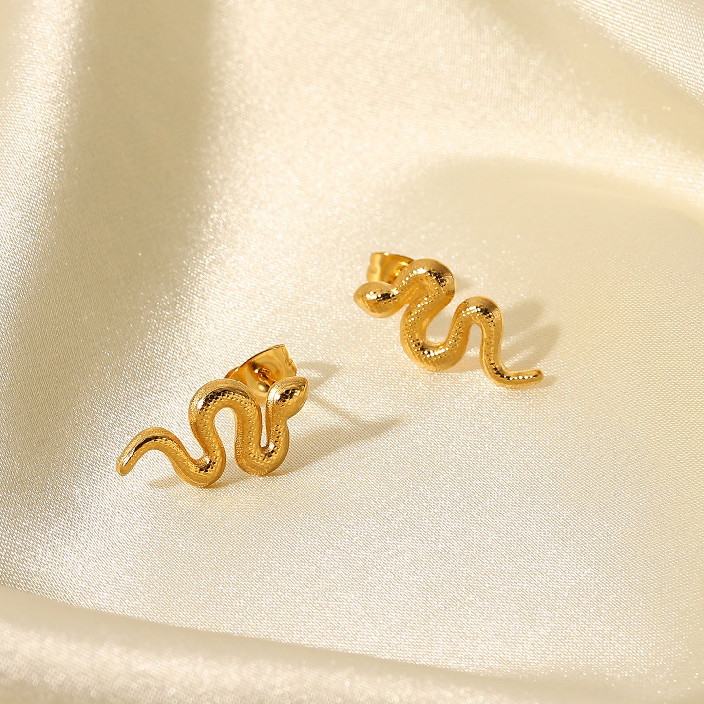 Stylish Gold Plated Snake Stud Earring