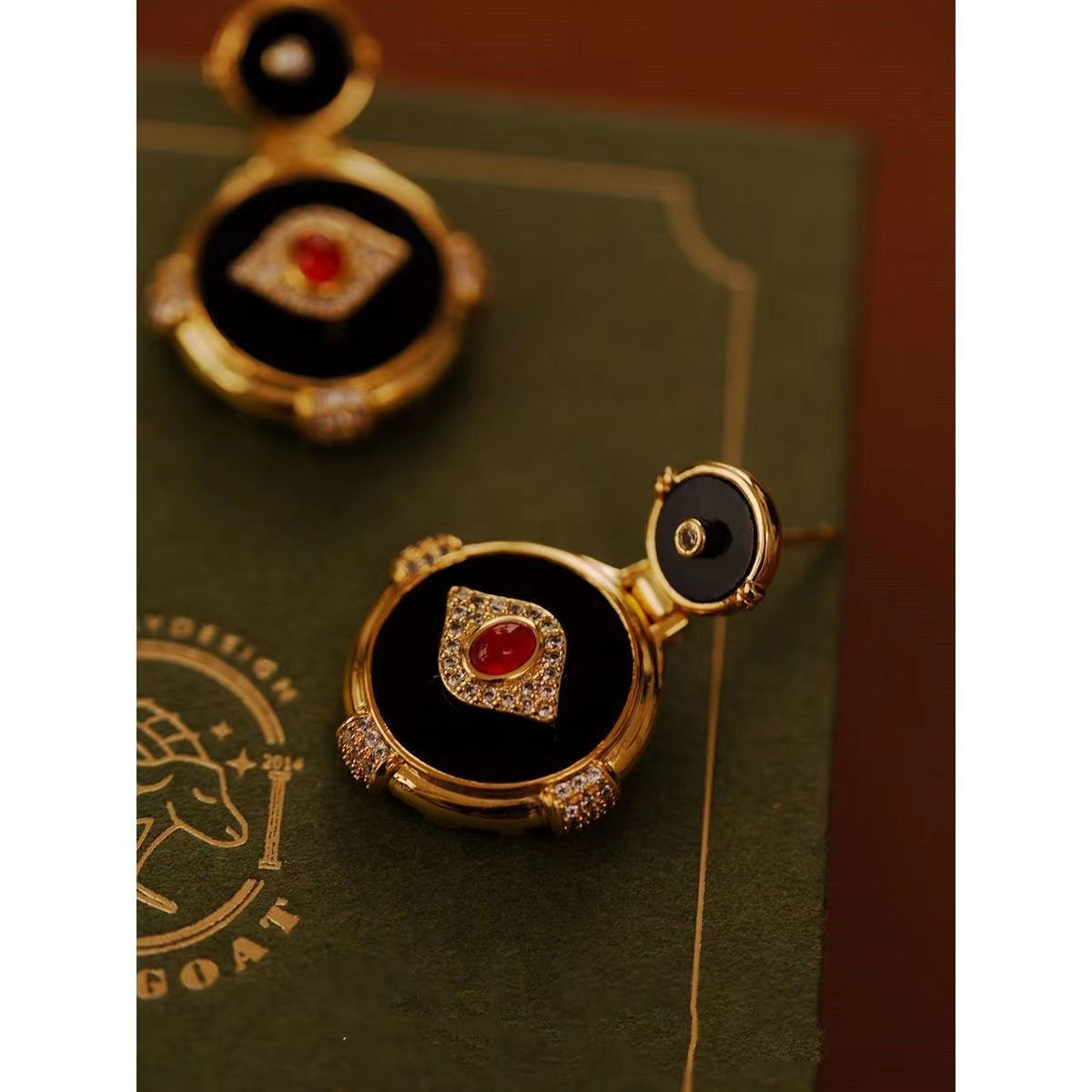 French Retro Round The Eye of Horus Rhinestone Stud Earring