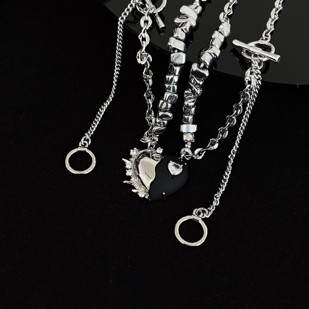 Designer Women/Men Heart-shaped Necklaces for Couples