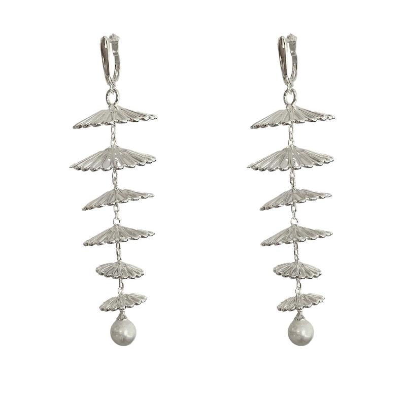 Vintage Designer Unique Silver Falling Tree Drop Earring